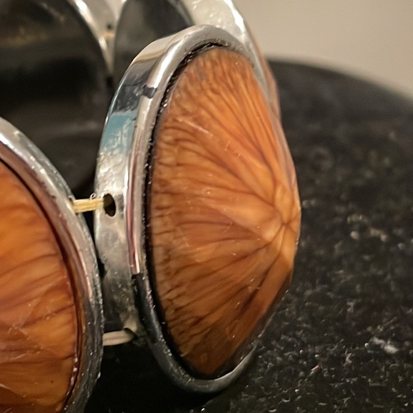 8” silver tone stretch bracelet with 6 oval bezel set jasper colored festoons - Picture 8 of 11